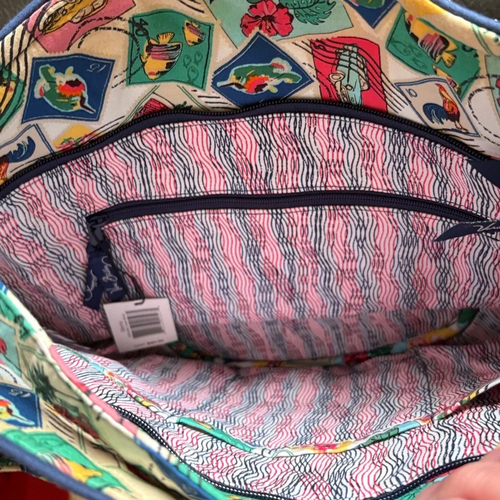 Vera Bradley Glenna bag in Cuban stamps - Picture 5 of 7